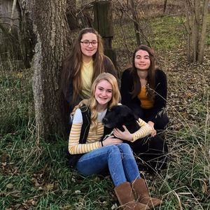 Meet your Posher, Alicia